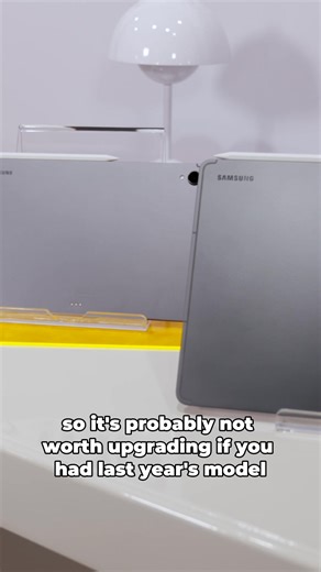 6.7K views · 64 reactions | New Galaxy Tab S11 Ultra is MASSIVE, but is it worth it? 樂 #samsunggalaxy #tablet #android #samsung | Android Authority | Facebook