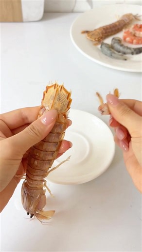 86K views · 243 reactions | 戀 Seafood nights just got easier with this shrimp peeler tool. Quick, simple, and mess-free—so every dish feels like a restaurant-style feast at home. ✨  Find it at https://temu.to/m/gwjjrxko8u7 or with this code fgq6822. #Temu #TemuFinds #KitchenTools | Shoptemu | Facebook