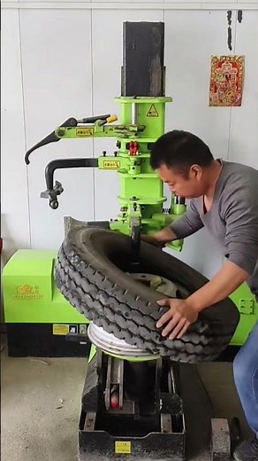 Tire Fix in Wheel Using Machine