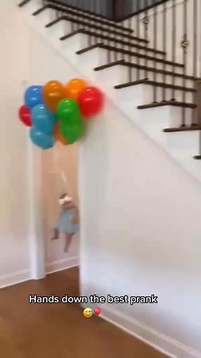 756K views · 3.9K reactions |  #scareprank #prank #funny #funnyprank #jumpscare #scaring #jumpy #viral #haha #trending #fyp #trend | Scaring video | Facebook