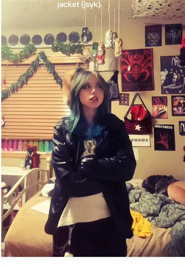 ladies pipe down ✋ #fyp #wlw #wlm #girl #tiktok