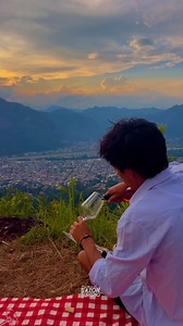 Un atardecer diferente, con una vista espectacular de la ciudad de Tingo María. El cielo se tiñó de tonos cálidos que acariciaban las montañas, regalando un momento inolvidable #TingoMaria #Travel #Selva #turismo | Tingo Maria - Sazón y Turismo