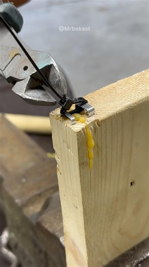 Simple Staple Trick For Joining Wood