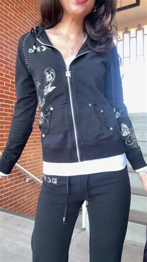 Chic Y2K Aesthetic Outfit Inspiration