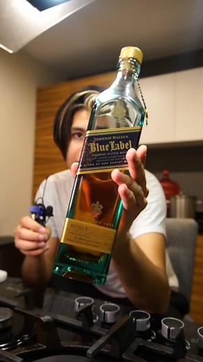 22K views · 1K reactions | Probando el blue label de johnnie walker siuuuu #whisky #whiskey #bluelabel #johnniewalker #licor #sommelier #chef | Joshua | Facebook