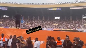 Dj Amaroula hier au Stade des Martyrs 😅 | KinshaStar