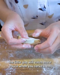 22K views · 381 reactions | Quick & Easy Way To Roll and Wrap Dumplings 寧 | Souped Up Recipes | Facebook