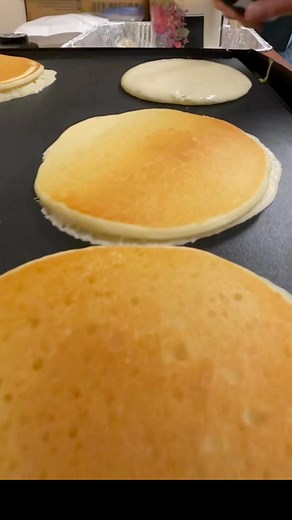 🥞Tickets to 2025’s final pancake breakfasts available now: friendsofletchworth.org ☕️Includes pancakes, scrambled eggs, sausage, and choice of coffee, tea, hot chocolate, orange juice, or milk. 🎟️Activities and demos are free, breakfast tickets $12, free for kids age 4 and under. Proceeds go to park preservation projects. 🍁Maple Weekends pancake breakfasts, sugarbush tours, and maple making demos are March 22-23 and March 29-30, 10am to 2pm. 📍All of these festivities are at the Humphrey Natu