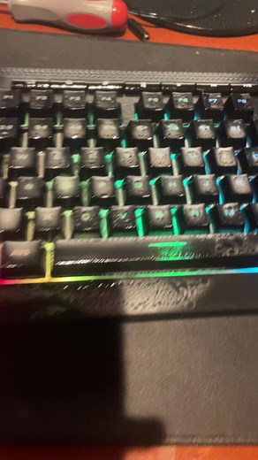 Keyboard Bugs: How to Get Rid of Keyboard Mites and Glitches