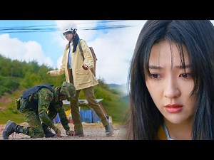 Female reporter steps on landmine, bomb disposal officer risks life to save her