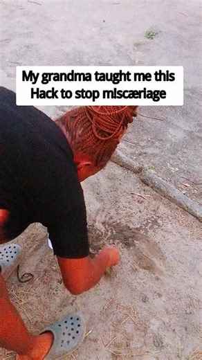 Have you ever heard about this before? Tradition dey oh! ➖➖➖➖➖➖➖➖➖➖➖➖ Follow @pregnancybabynyou ➖➖➖➖➖➖➖➖➖➖➖➖ ​Sharing this video to inspire our community! ​Credit to the owner. @gonaturalwithpriscillia ​Disclaimer: No copyright infringement intended. | Pregnancy baby and you- PBY