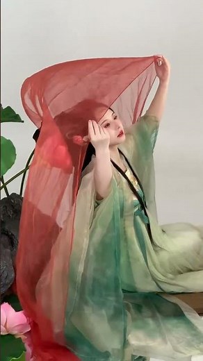 Exclusive Behind-the-Scenes: How Female Photographers Use Guest Photos for Portfolio Showc