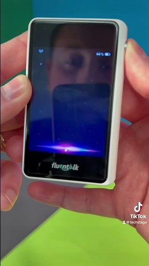 Wir haben den mobilen Ubersetzer Fluentalk T1 Mini ausprobiert. Er übersetzt 39 Sprachen.