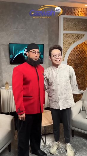 “Dalam Islam saya lihat ada Islam murni dan Islam tradisional.” Kata dr. Richard. Program dialog dengan ustadz Dr. Khalid Basalamah ini akan rilis di Ramadhan. Semoga Allah berikan keberkahan utk kaum muslimin. | Yani Fahriansyah