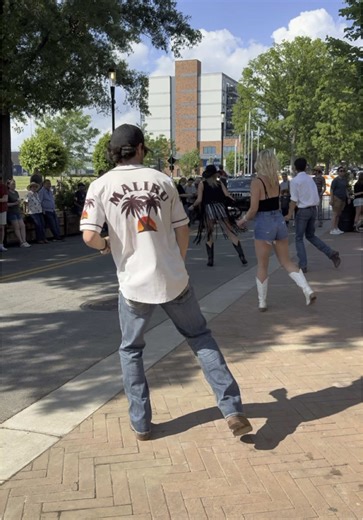 Line Dancing to Bruno Mars' Finesse: Join the Fun!