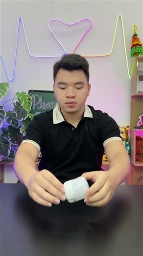 Can a Battery Light This Bulb? #shorts #test