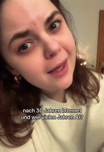 RIP Internet 🪦 Gehen wir jetzt alle offline? Lest die Analyse dazu auf chronischonline.substack.com und folgt mir hier auf TikTok, damit ich endlich Hyperlinks in meine Bio packen kann 🥲 #offline #analogbag #substack #journalist #analog