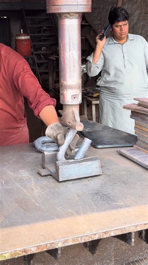 Hydraulic Press U-Shape Iron Rod Bending Explained