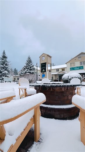 Winter o’clock 🕰️ The first measurable snowfall in the Village arrived last night! | Smugglers' Notch Resort