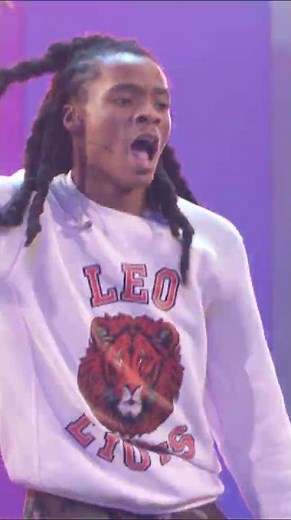 Leo High School Choir is bringing the HEAT! | AGT 2025