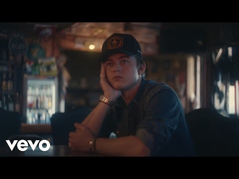 Waylon Wyatt - The Dress