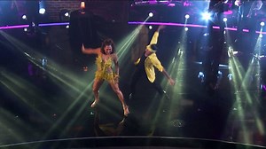 WATCH: Ginger Zee and Mark Ballas tear into the ballroom with a sizzling salsa on Dancing with the Stars! | Good Morning America