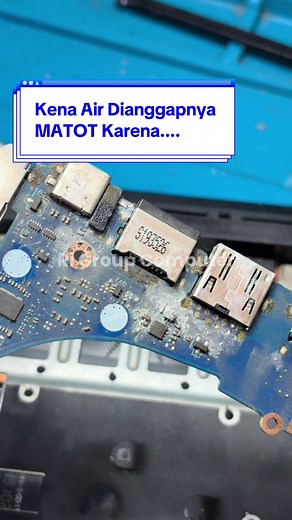 Laptop Kena Air? Jangan Dicoba Nyalakan!