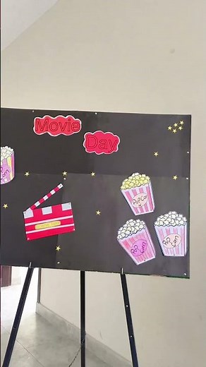 Movie Day school decoration ideas #Movieday #schooldecorationideas #Moviedayframe #Moviedaysoftboard
