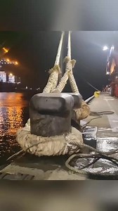 Why Mooring Lines Are So Dangerous Mooring rope snapping happens when a ship’s mooring line under heavy tension suddenly breaks. The stored energy releases instantly, causing the rope to whip back at high speed in a “snap-back zone,” which can be extremely dangerous. #ship​ #interestingfacts #anchor​​ #education #technology Credit: @fastmokerschnack / YT | Pixel Genix