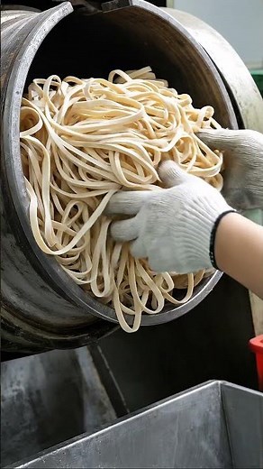 RUBBER BAND FACTORY: LIQUID LATEX TO ELASTIC LOOPS
