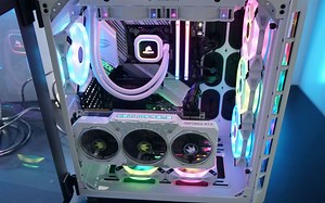 我装了一台纯白的ARGB海盗船680X！