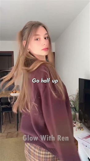 How to Match Hair to Neckline 😳 Fashion & Hair Styling Guide ✨