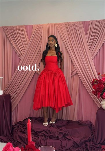 Elevate Your Style with This Stunning Two-Piece Set