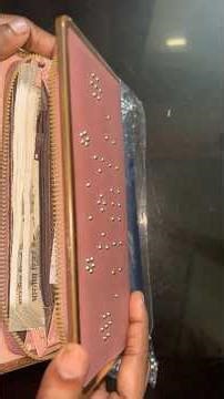 You can get these kinds of purses online at a cheap price.