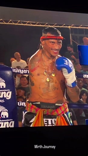 How can a boxer with no arm fight?