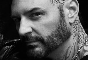 JASON HOOK On His Final Weeks As Member Of FIVE FINGER DEATH PUNCH: 'I Didn't Feel Like I Was Surrounded By Anyone Who Cared About Me'