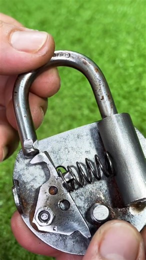 452K views · 542 reactions | Simple idea #easytools #mydiystyle Craft design Mechanism Lock Secret Lock | Epic DIY | Facebook