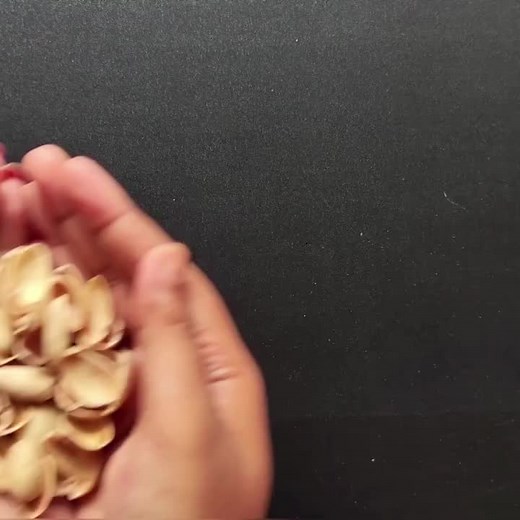 Heart shaped wall craft _ Recycling pasta shells #fun #pastacraft #recyling #crafts #virals #trending #share #video #foryou
