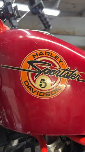 Rat bike. She rides and tries wrenching. She just likes being taught. What you see in video doesn’t come close to what it’s like in person. #tulsaharley #harleydavidson #resurrectioncyclesllc #motorcyclerepairshop #tulsa | Resurrection Cycles