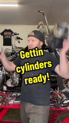 116K views · 3.7K reactions | Getting Cylinders Ready… #motorcycle #motorcyclelife #motorcyclesofinsta #motorcycletricks #motor #biker #chopper #choppertime #harleydavidson #build #garage #oldschool #harley #custom #motorcycle | Chopper Time | Facebook