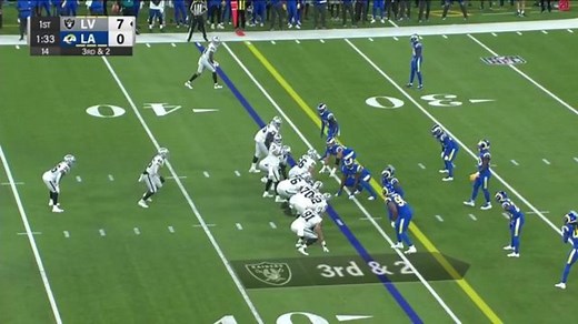 Bobby Brown III destroys block for massive third-down TFL