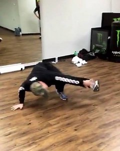 Around The World Chair 🌎 @palmyhk | SYFI