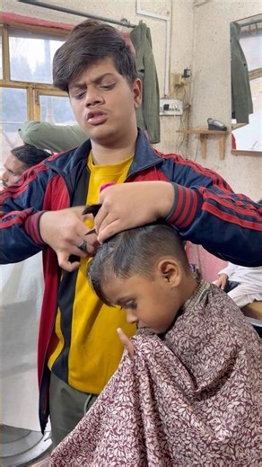 Musa cutting Kar Raha Hai🤣🤣 #funny #comedy #trending😂