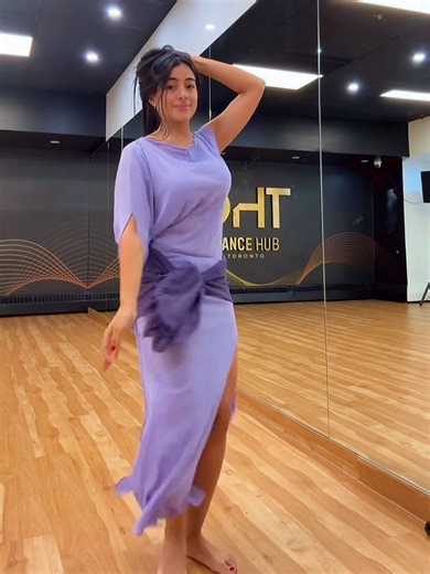 لا لا لا #bellydancer #nourah #wheneverwherever #foryourpage #dancereels