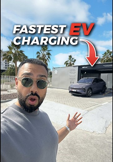 Quick EV Battery Swapping in 3 Minutes with NIO