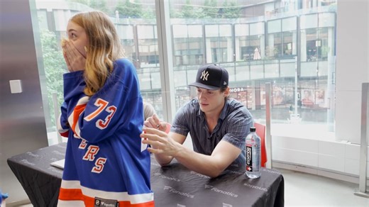 Fans pack NHL Shop for Rempe signing in Manhattan