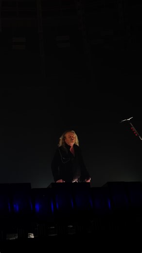 v pekle sudy valej - KABAT 🔥😈 #skupinakabat #kabat #kabati #pepavojtek #milanspalek #otavana #radekhurvajshurcik #radekhurčík #tomaskrulich #kabatkoncert #koncert #brno #pocertechvelkyturne2024 #brno #winninggrouparena #35let #vpeklesudyvalej