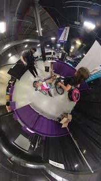 Amazing Artist's Unique Booth Setup Must-Sees 🎨🧳 #ArtVibes