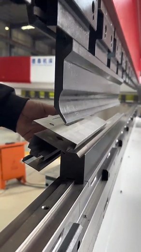 Alan on Instagram: "Groove and cnc bending. ... ... #pressbrake #pressbrakes #sheetmetal #sheetmetalpro #panelbender #sheetmetalbending #lasercutting #metalworks #sheetmetalbending #laserwelding #sheetmetalbending #pressbraketooling #pressbraketoolings #bendingtool #cncpressbrake #tools #fabrication #metalworking #sheetmetal #sheetmetalfabrication #manufacturing #industryequipment#bending #brakepress #groovebending #minipress #tranyond"