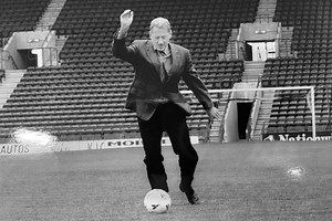 PREMINUO MILAN MANDARIĆ: Srpski fudbal zavijen u crno